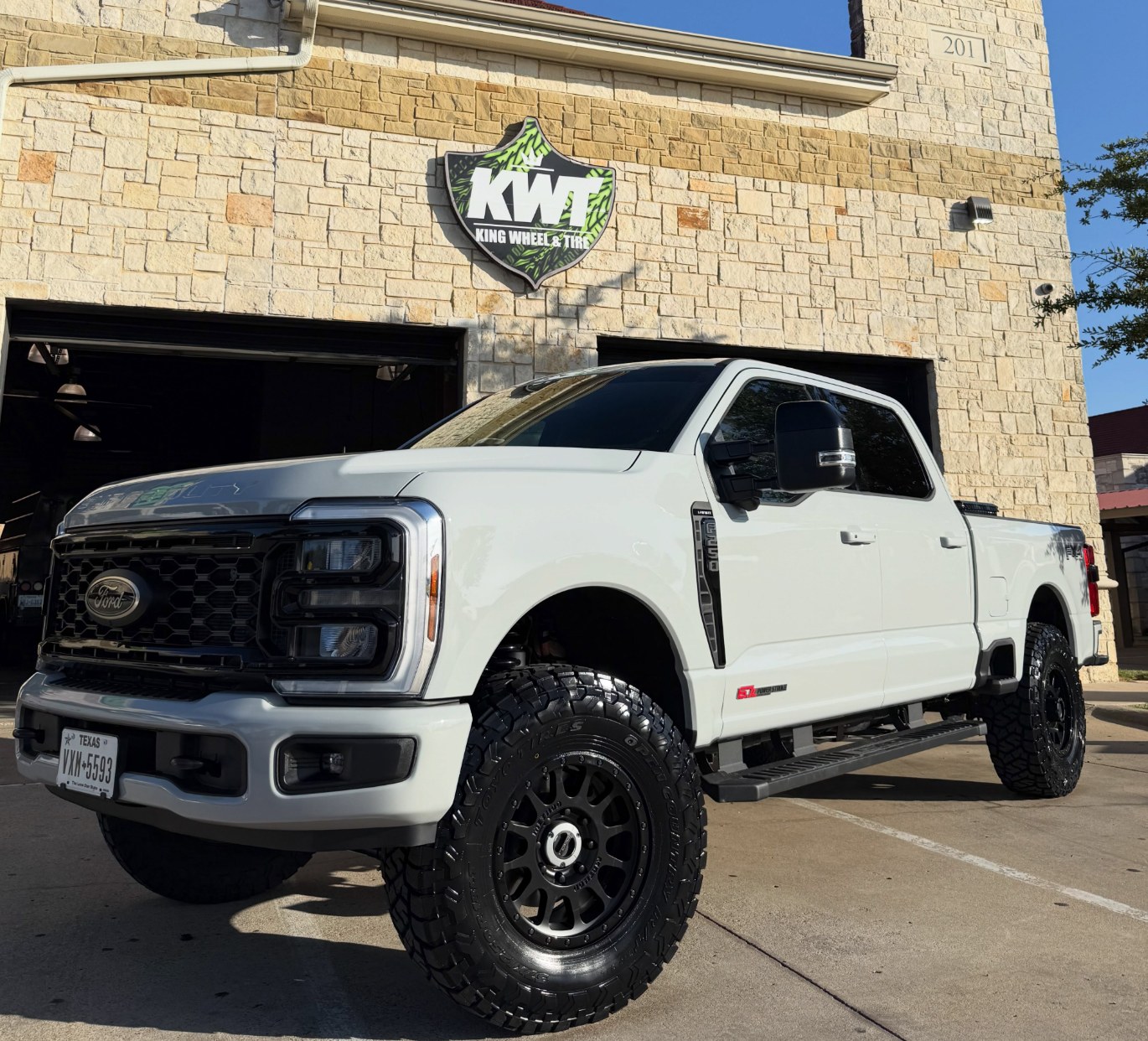 Ford Super Duty built at King Wheel & Tire Mansfield